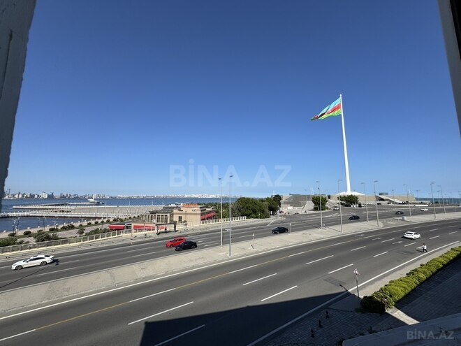 İcarəyə verilir 2 otaqlı köhnə tikili 65 m², Bayıl q., photo 13 from 15