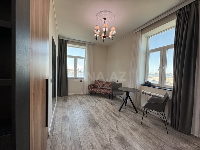 İcarəyə verilir 2 otaqlı köhnə tikili 65 m², Bayıl q., photo 5 from 15