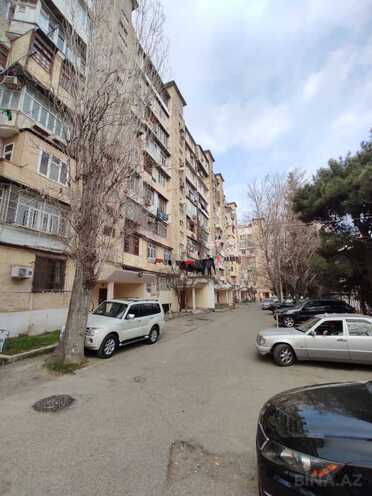 Satılır 2 otaqlı köhnə tikili 60 m², 8-ci mikrorayon q., photo 1 from 13