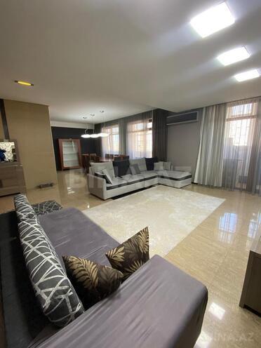 Сдаётся 4-комн. новостройка 195 м², м. 8 ноября, photo 17 from 29