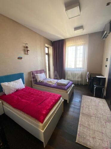 Сдаётся 4-комн. новостройка 195 м², м. 8 ноября, photo 13 from 29