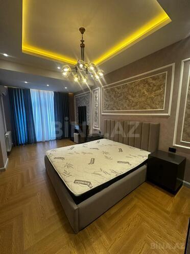 İcarəyə verilir 3 otaqlı yeni tikili 130 m², 28 May m., photo 1 from 13