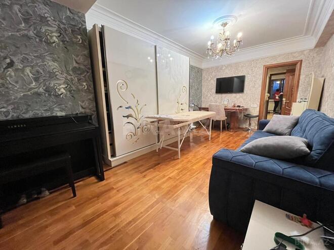 Satılır 1 otaqlı köhnə tikili 42 m², Gənclik m., photo 1 from 21