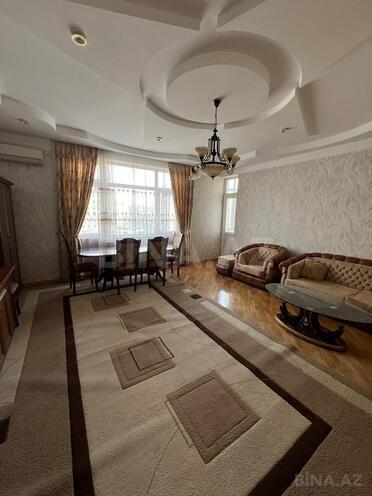 Сдаётся 3-комн. новостройка 145 м², м. 8 ноября, photo 3 from 16