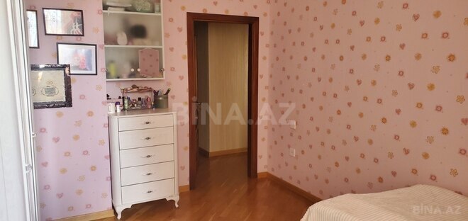 Продаётся 4-комн. вторичка 112 м², м. Элмляр Академиясы, photo 9 from 13
