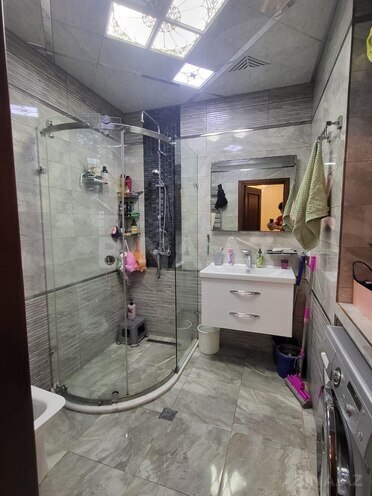 Продаётся 4-комн. вторичка 112 м², м. Элмляр Академиясы, photo 12 from 13