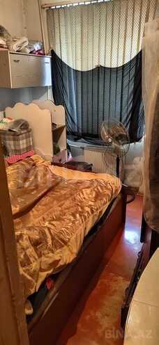 Satılır 2 otaqlı köhnə tikili 30 m², İnşaatçılar m., photo 5 from 8