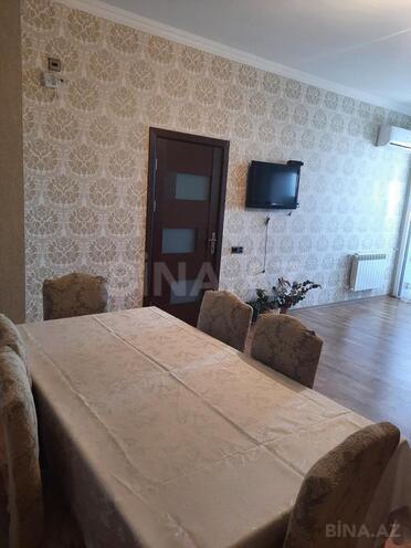 Сдаётся 2-комн. новостройка 65 м², photo 1 from 11