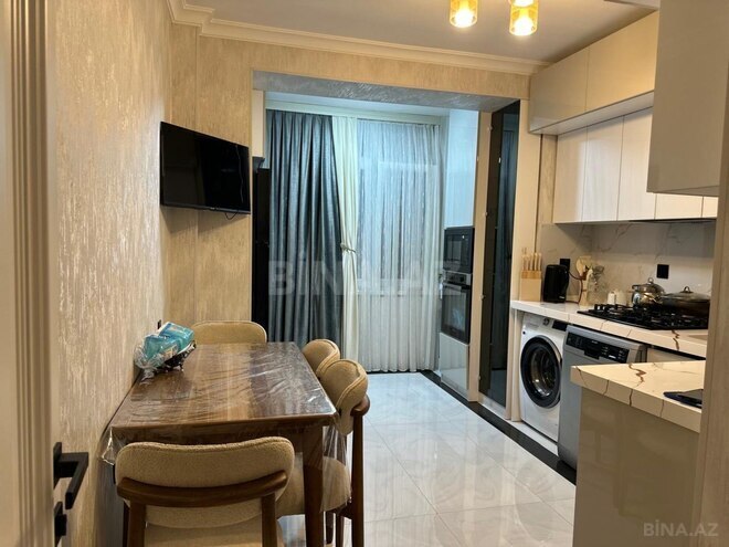 Продаётся 4-комн. вторичка 110 м², м. Нефтчиляр, photo 11 from 15