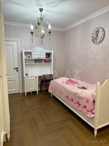 Продаётся 4-комн. вторичка 110 м², м. Нефтчиляр, photo 10 from 15