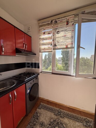 Продаётся 3-комн. вторичка 65 м², м. Ази Асланов, photo 9 from 20