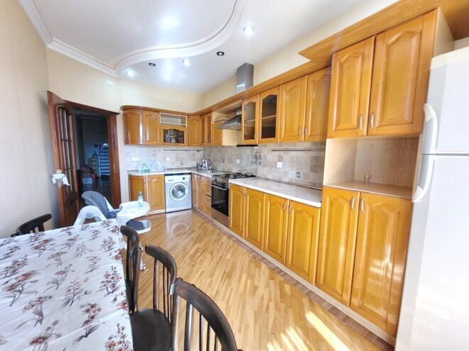 İcarəyə verilir 3 otaqlı yeni tikili 140 m², Nizami m., photo 13 from 24