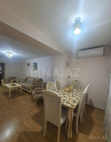 Продаётся 3-комн. вторичка 70 м², м. Иншаатчылар, photo 3 from 16