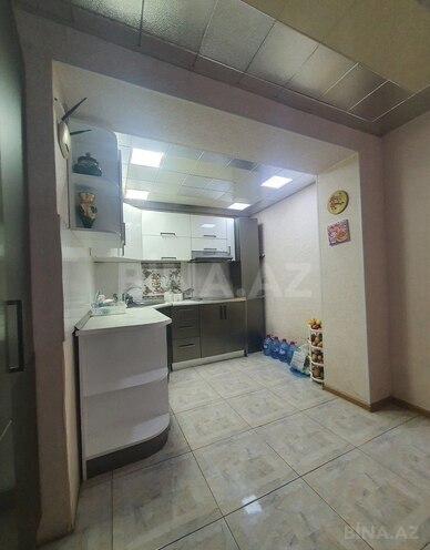 Продаётся 3-комн. вторичка 70 м², м. Иншаатчылар, photo 9 from 16