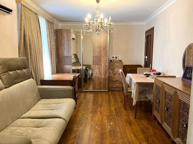 Продаётся 2-комн. вторичка 45 м², м. Нариман Нариманов, photo 3 from 13