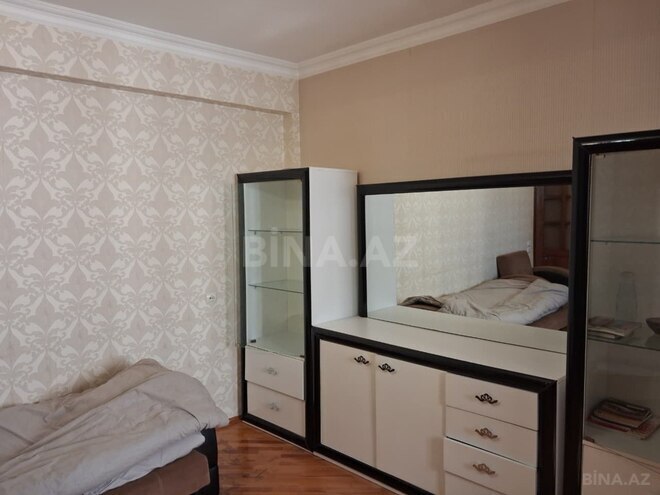 Продаётся 2-комн. вторичка 75 м², м. Элмляр Академиясы, photo 16 from 23