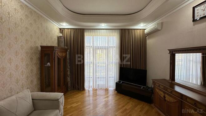 Сдаётся 2-комн. вторичка 65 м², м. Элмляр Академиясы, photo 1 from 14