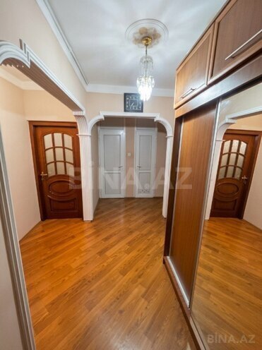 Продаётся 3-комн. вторичка 80 м², м. Ази Асланов, photo 6 from 12