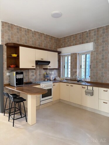 İcarəyə verilir 6 otaqlı həyət evi/bağ evi 500 m², Mərdəkan q., photo 8 from 12