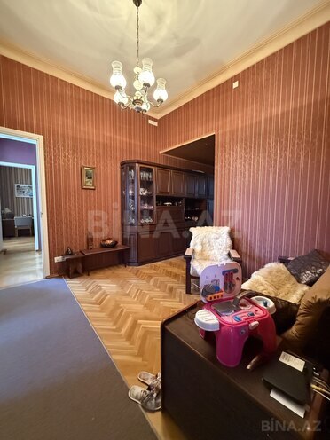 Продается 3-комн. вторичка 100 м², м. Ичеришехер, photo 8 from 19