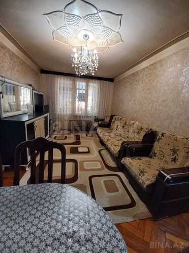 Satılır 2 otaqlı köhnə tikili 60 m², photo 1 from 14