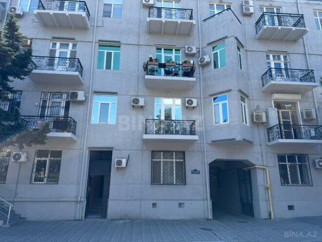 Satılır 3 otaqlı köhnə tikili 110 m², İçəri Şəhər m., photo 1 from 10
