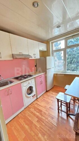 Satılır 2 otaqlı köhnə tikili 65 m², Qara Qarayev m., photo 6 from 10