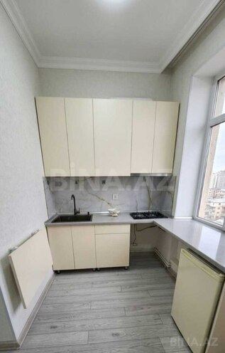 Satılır 1 otaqlı köhnə tikili 40 m², Elmlər Akademiyası m., photo 4 from 8