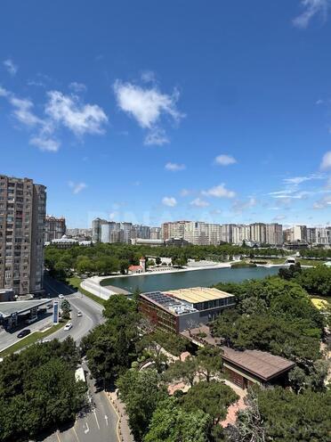 İcarəyə verilir 4 otaqlı yeni tikili 200 m², Gənclik m., photo 1 from 23