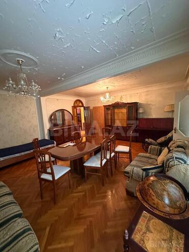 Продаётся 4-комн. вторичка 104 м², м. Азадлыг проспекти, photo 1 from 17