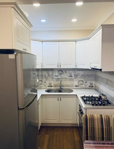 Продаётся 2-комн. новостройка 70 м², м. Кара Караев, photo 3 from 11