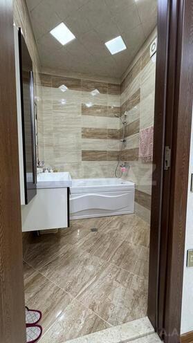 Продаётся 3-комн. новостройка 108 м², м. Кара Караев, photo 4 from 21