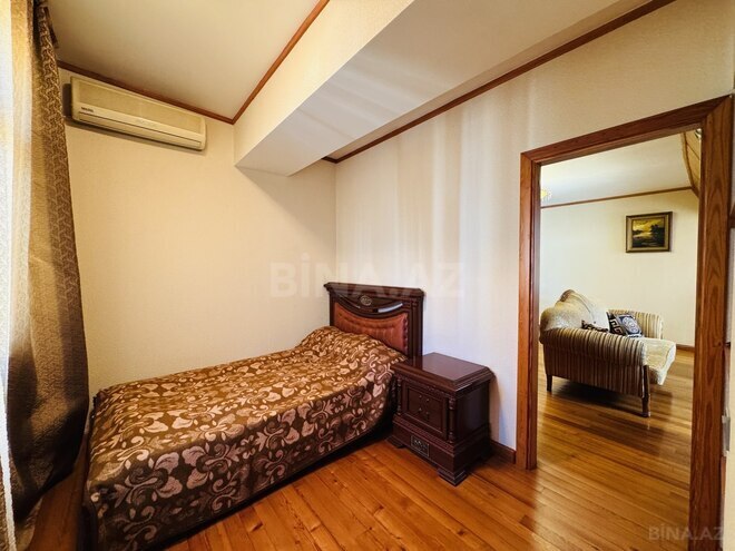 Satılır 3 otaqlı köhnə tikili 70 m², 28 May m., photo 9 from 22