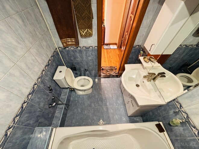Satılır 3 otaqlı köhnə tikili 70 m², 28 May m., photo 21 from 22
