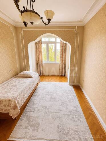 Satılır 2 otaqlı köhnə tikili 70 m², Memar Əcəmi m., photo 4 from 10