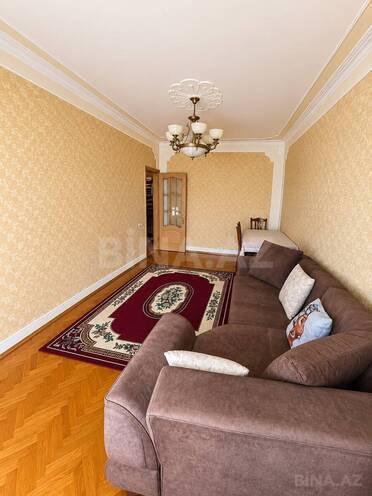 Satılır 2 otaqlı köhnə tikili 70 m², Memar Əcəmi m., photo 3 from 10