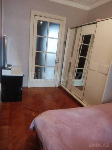 Продаётся 2-комн. вторичка 70 м², м. Кара Караев, photo 6 from 11