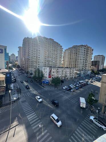 Сдаётся 2-комн. новостройка 80 м², м. 8 ноября, photo 1 from 14