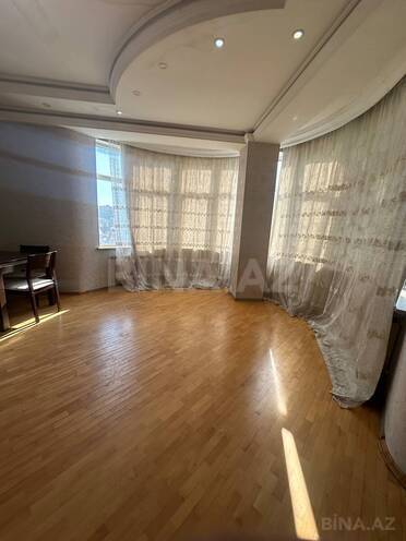 Сдаётся 2-комн. новостройка 80 м², м. 8 ноября, photo 4 from 14