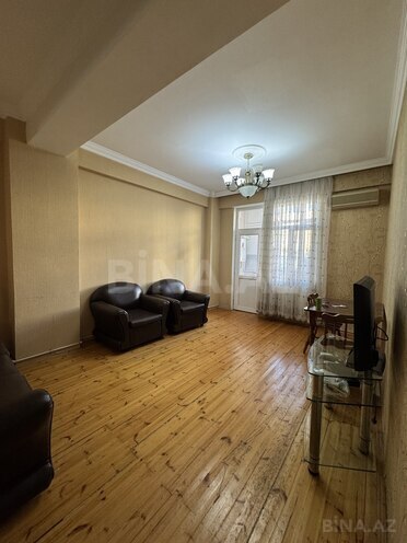 Продаётся 2-комн. новостройка 65 м², м. Ази Асланов, photo 1 from 16