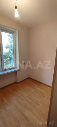 Satılır 2 otaqlı köhnə tikili 42 m², Qara Qarayev m., photo 7 from 12