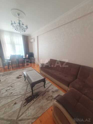 Сдаётся 2-комн. новостройка 70 м², м. Иншаатчылар, photo 1 from 11