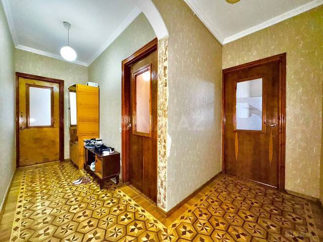 Продаётся 2-комн. вторичка 60 м², м. Кара Караев, photo 9 from 20
