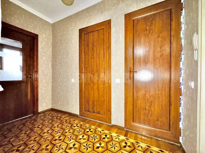 Продаётся 2-комн. вторичка 60 м², м. Кара Караев, photo 10 from 20