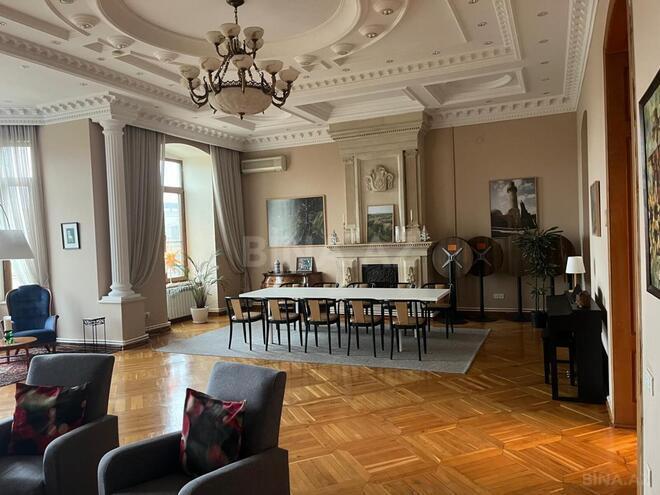 Satılır 7 otaqlı köhnə tikili 500 m², Sahil m., photo 6 from 22