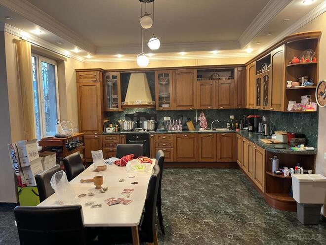 Satılır 7 otaqlı köhnə tikili 500 m², Sahil m., photo 12 from 22