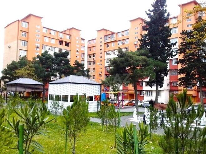 Satılır 2 otaqlı köhnə tikili 60 m², Xalqlar Dostluğu m., photo 1 from 16