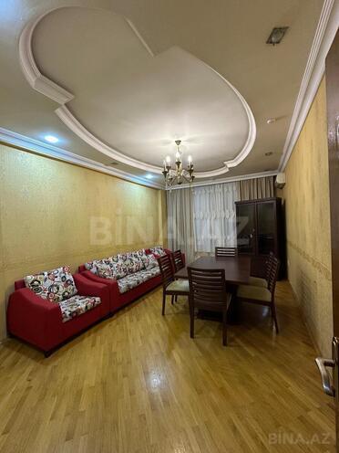 Сдаётся 3-комн. новостройка 96 м², м. 8 ноября, photo 1 from 13