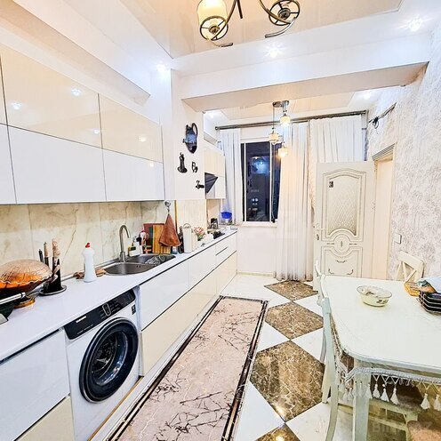 Продаётся 3-комн. новостройка 92 м², м. Кара Караев, photo 7 from 12