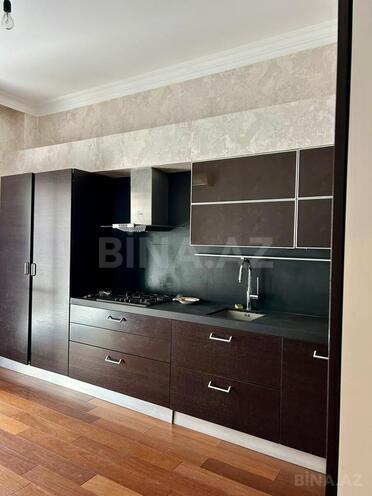 Satılır 5 otaqlı yeni tikili 250 m², 28 May m., photo 18 from 30